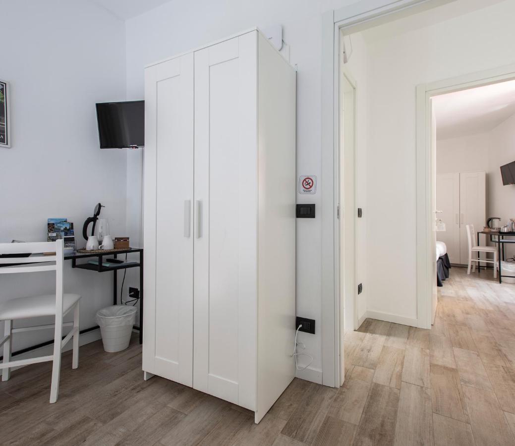 La Casa Del Sarto - Rooms And Apartments Lecco Luaran gambar