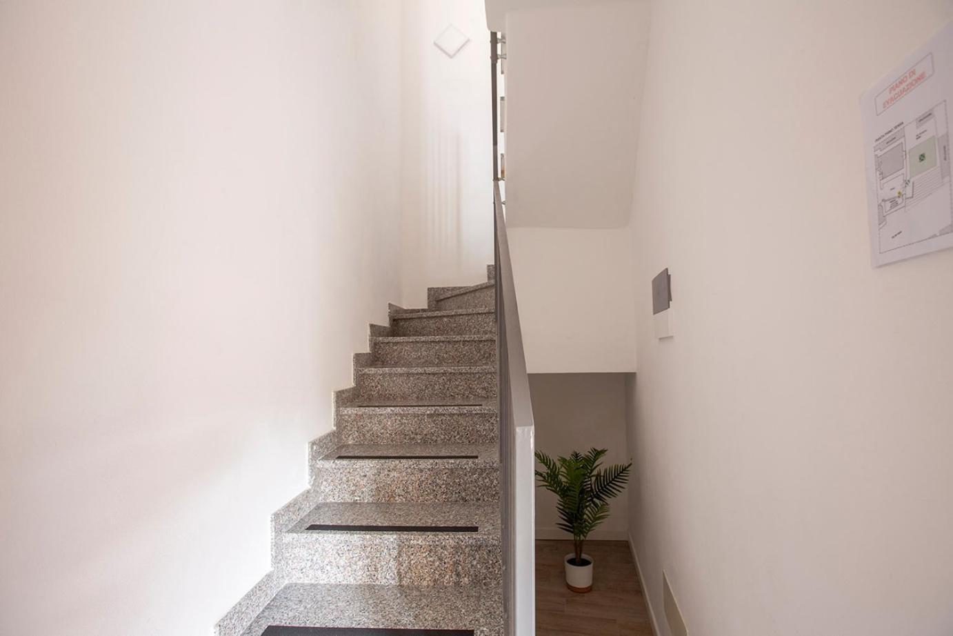 La Casa Del Sarto - Rooms And Apartments Lecco Luaran gambar