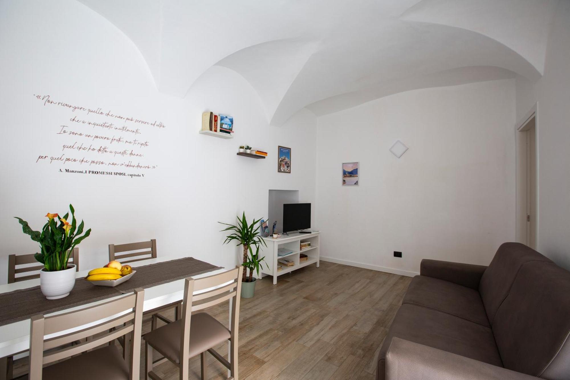 La Casa Del Sarto - Rooms And Apartments Lecco Luaran gambar