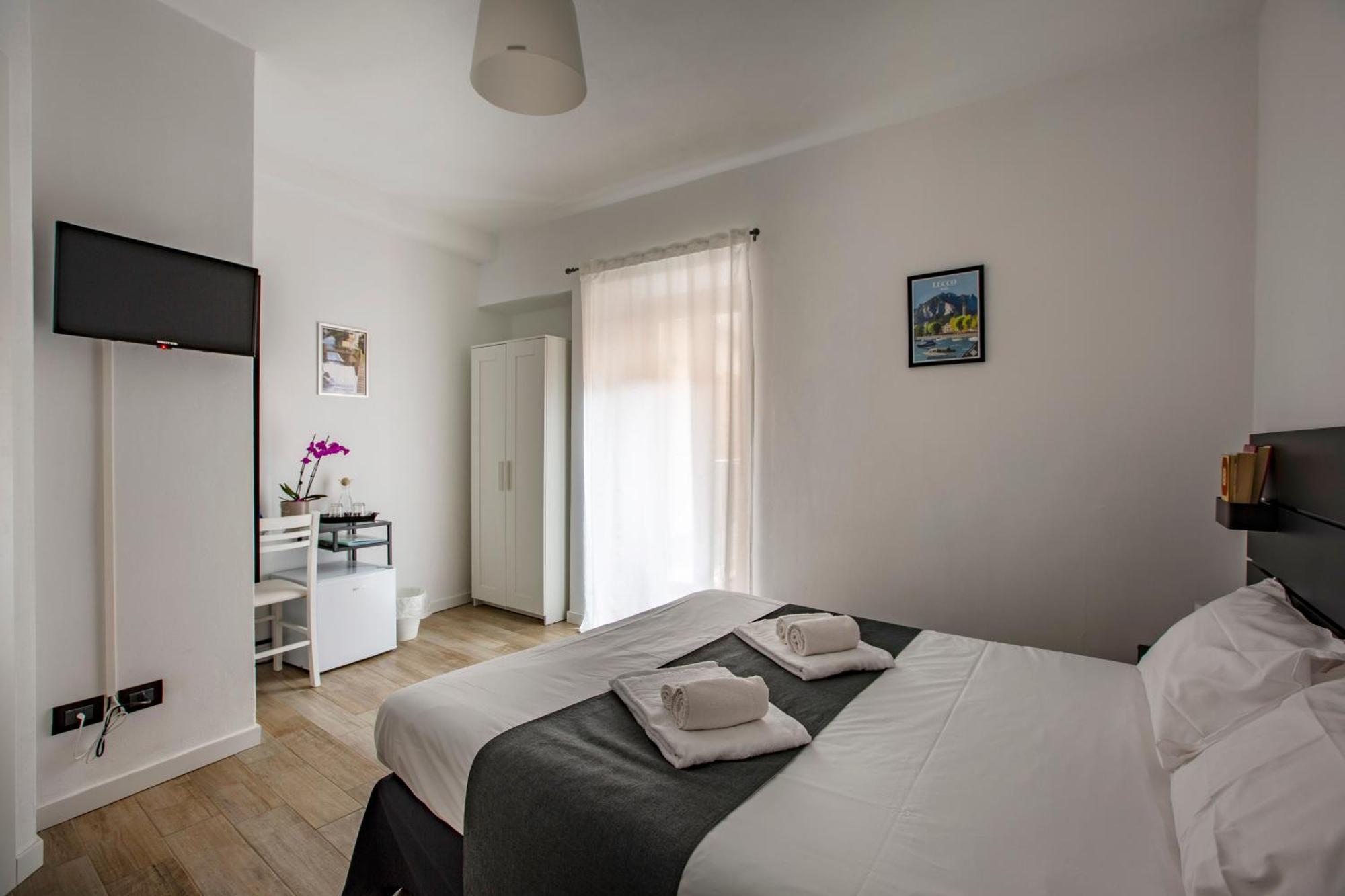 La Casa Del Sarto - Rooms And Apartments Lecco Luaran gambar