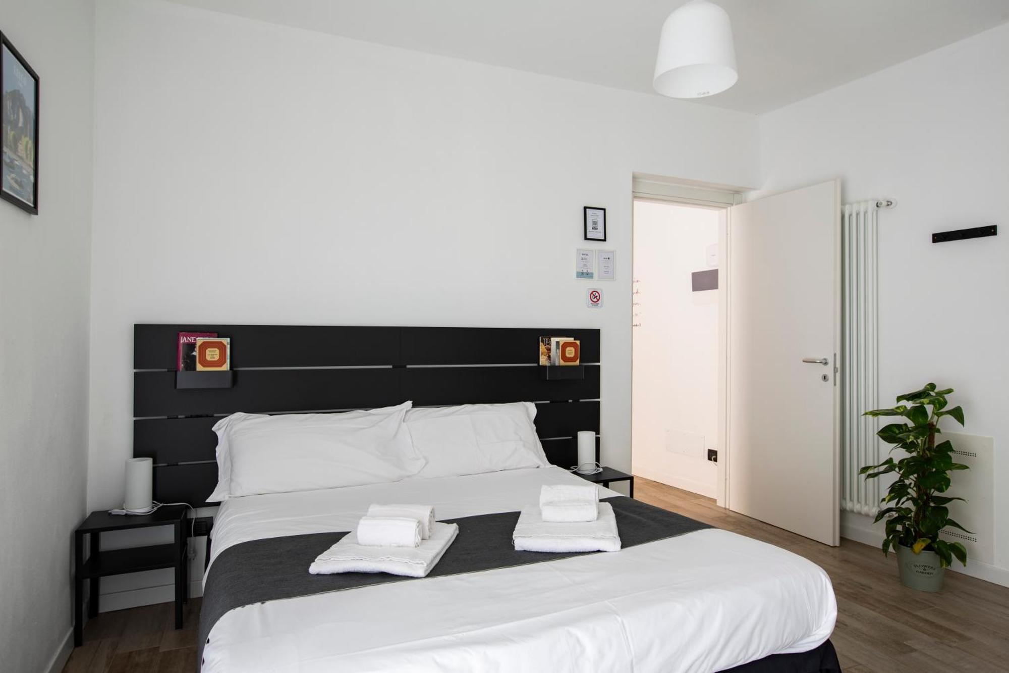 La Casa Del Sarto - Rooms And Apartments Lecco Luaran gambar